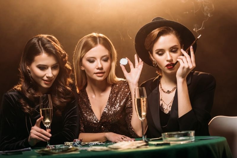 Secure account awareness for x599 live dealer users on shared or personal devices